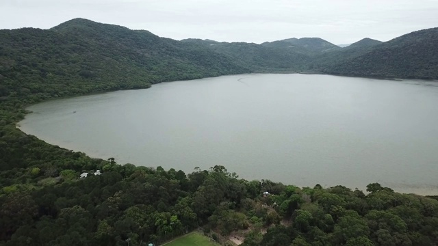 在巴西的Lagoa do Peri公园Florianópolis视频素材