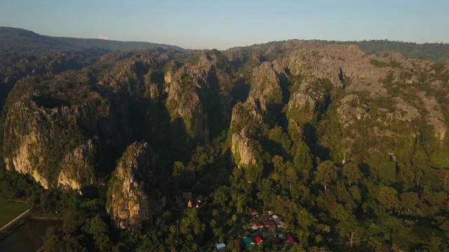 飞越山景4k视频视频素材