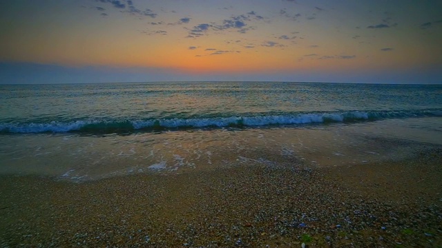 海滩上的日出视频素材