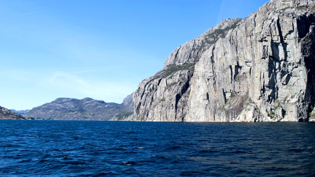 航空吕瑟峡湾和斯堪的那维亚山脉悬崖视频素材