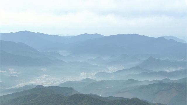 韩国江原道太白山脉(横跨朝鲜半岛的山脉)视频素材