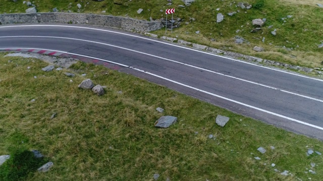 带无人机的山口。Transfagarasan道路。视频素材