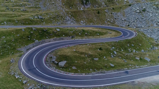 带无人机的山口。Transfagarasan道路。视频下载