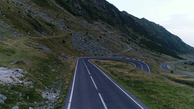 带无人机的山口。Transfagarasan道路。视频下载