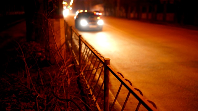 夜晚的城市道路视频素材