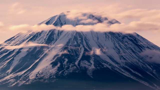 时间推移富士山的特写在日出早上，日本视频素材