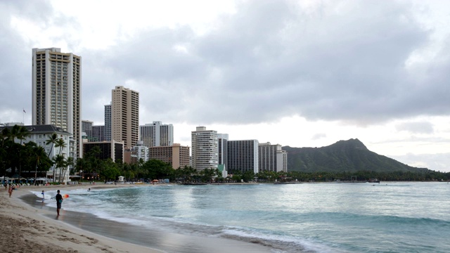 夏威夷，钻石头和怀基基海滩的早晨视频素材