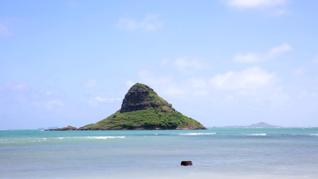 在夏威夷瓦胡岛的夸罗亚的帽子岛和海景视频素材