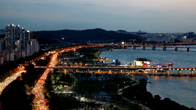 首尔浮岛和奥林匹克公路夜景视频素材