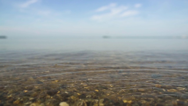 近沙与模糊的海天背景，夏日视频素材