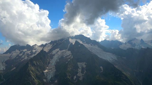 在东白山，高加索，俄罗斯，欧洲国家公园观赏山景视频素材