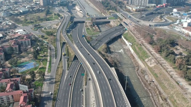 中央和北部沿海高速公路视频素材