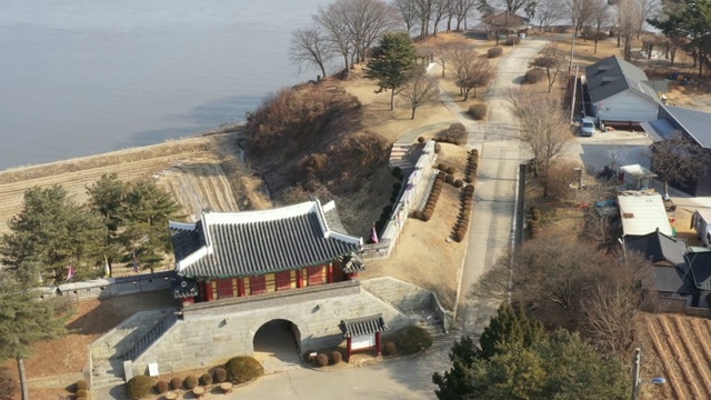 仁川江华岛Gwangseongbo炮台鸟瞰图(江华岛最好的景点之一)视频素材