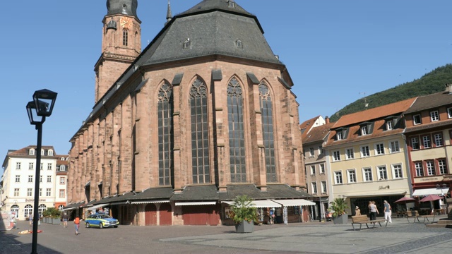 圣神教堂(德语:Heiliggeistkirche)海德堡市集视频素材