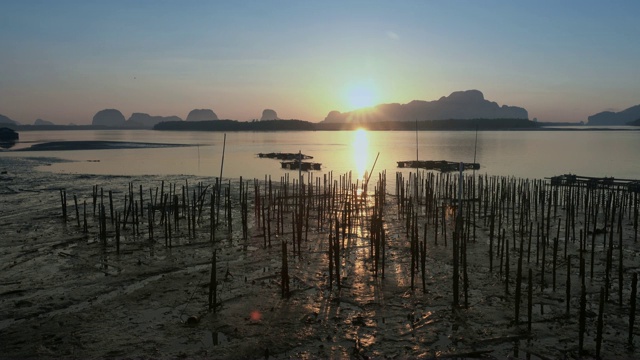 太阳在山姆重泰湾的日出，广角视图。视频素材