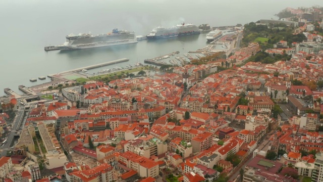 Funchal，马德拉，葡萄牙城市景观。视频素材