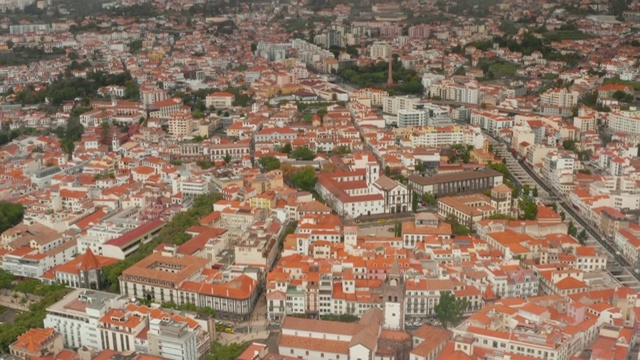 Funchal，马德拉，葡萄牙城市景观。视频素材