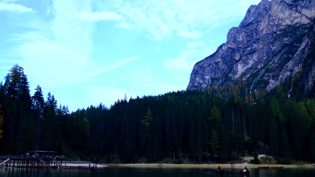 意大利Dolomites的Braies湖的时间流逝视频素材