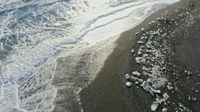 冰岛东部钻石海滩鸟瞰图视频素材