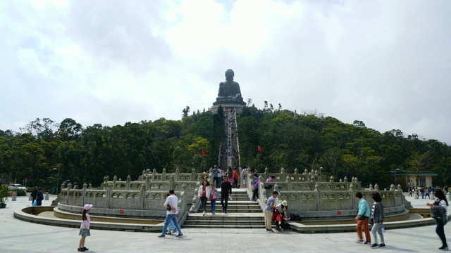 The big Buddha on Nong Ping village in Hong Kong .大佛在香港视频素材