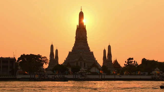 曼谷的地标，Wat Arun。视频素材