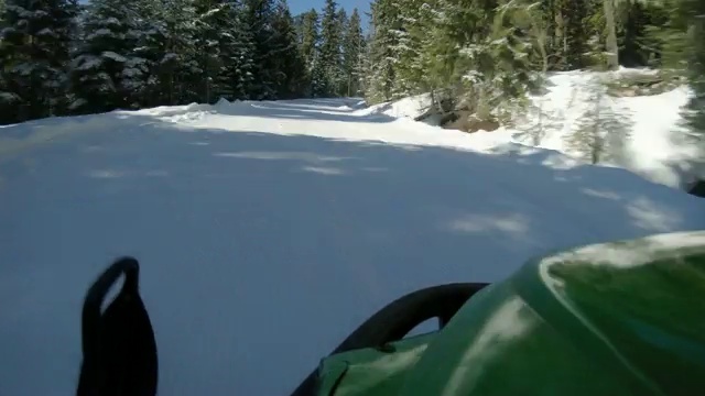 Hyperlapse POV平滑雪上步道太平洋西北视频素材