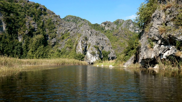 美丽的喀斯特景观、湿地全景视频素材