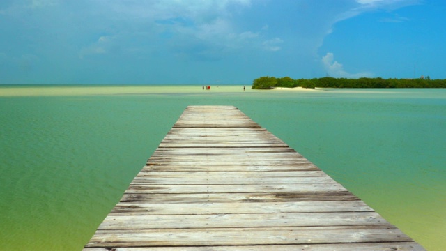 Punta Cocos码头，Holbox，墨西哥视频素材