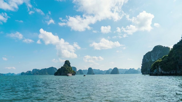 巡航下龙湾，越南，Hyper Time Lapse视频视频素材