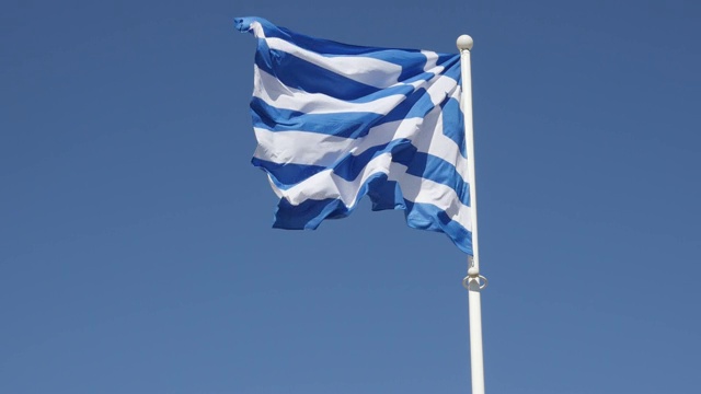 1920X1080 HD footage - Flag of Greece against blue sky挥动慢速1080p全高清视频视频素材