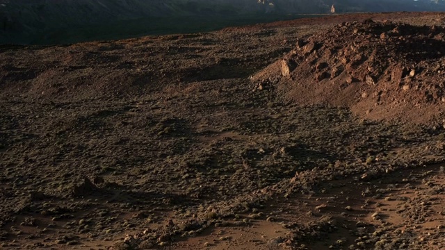 泰德火山高原上无人居住的沙漠空间景观视频素材