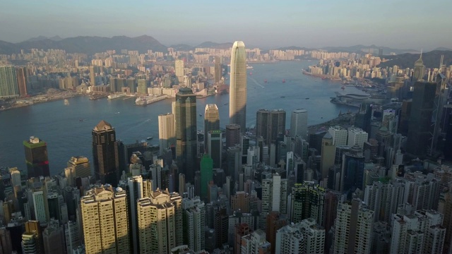 香港市区夜景山顶，维多利亚港夜景，香港。视频素材