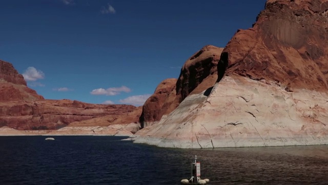 犹他州美丽的鲍威尔湖海岸线视频素材