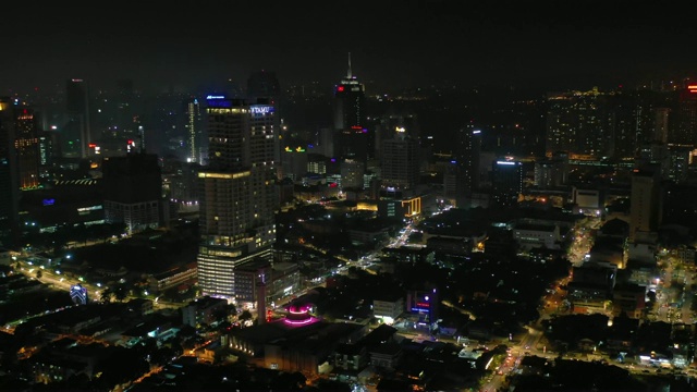 夜间照明吉隆坡市区景观空中全景4k马来西亚视频素材