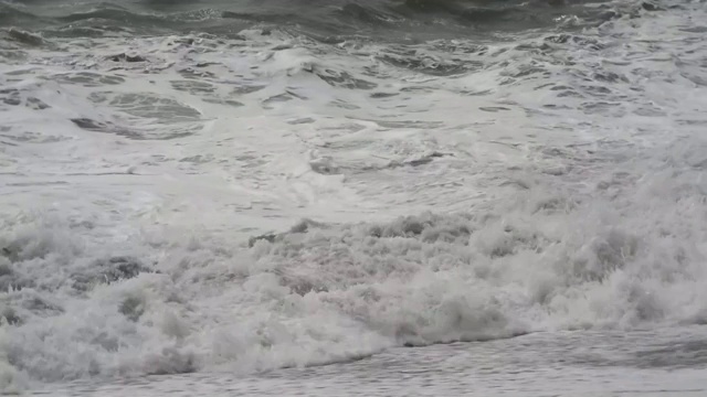 泡沫和海水视频素材