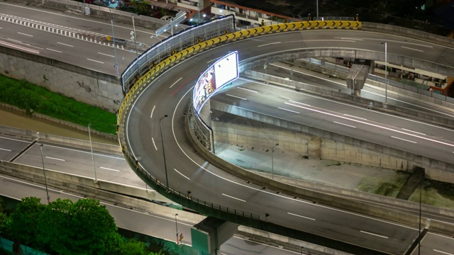 吉隆坡城市交通街道路口夜景4k时间间隔马来西亚视频素材