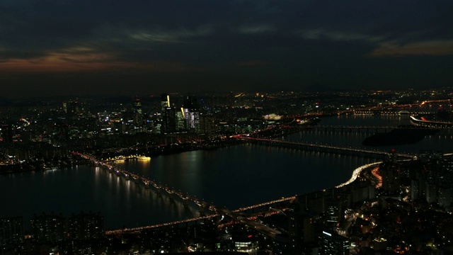 汉江夜景和首尔的城市景观，韩国视频素材