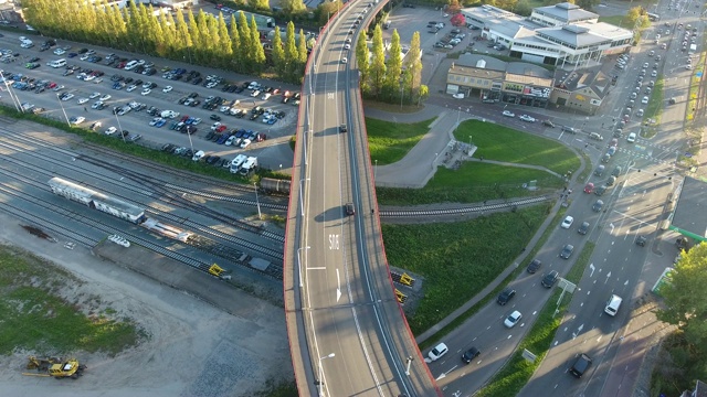 荷兰杜德雷赫特公路鸟瞰图视频素材