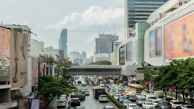 延时:曼谷交通与立交桥建筑城市景观的背景视频下载