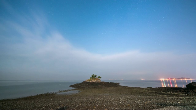 全罗南道省布安枪的索尔瑟姆岛(它是著名的日落宫殿)的夜景视频素材