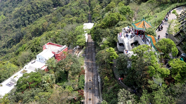 有轨电车前往中国香港太平山顶视频素材