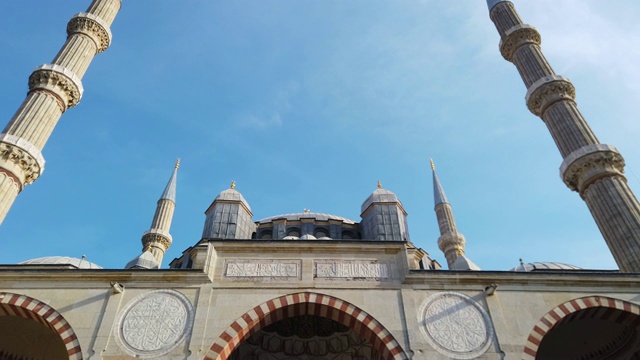 Selimiye清真寺低角度视图，Edirne，土耳其视频素材