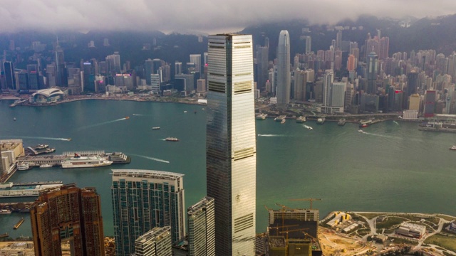 中国香港维多利亚港市区交通的超远景鸟瞰图视频素材