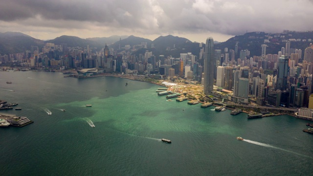 中国香港维多利亚港市区交通的超远景鸟瞰图视频素材