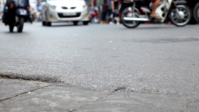 西贡街道上的交通状况视频素材