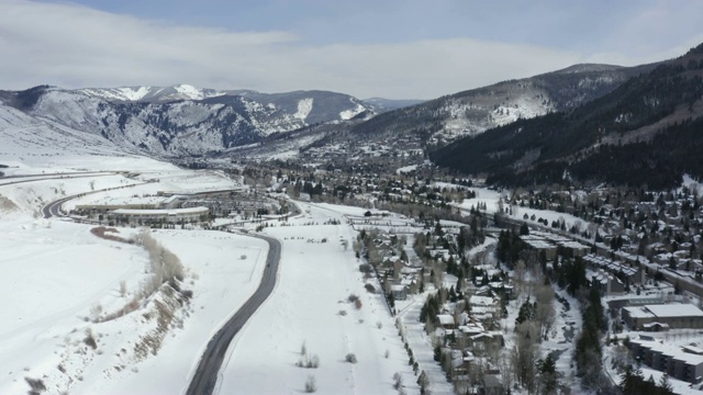 鹰谷埃文航空冬季视图雪山科罗拉多景观视频素材