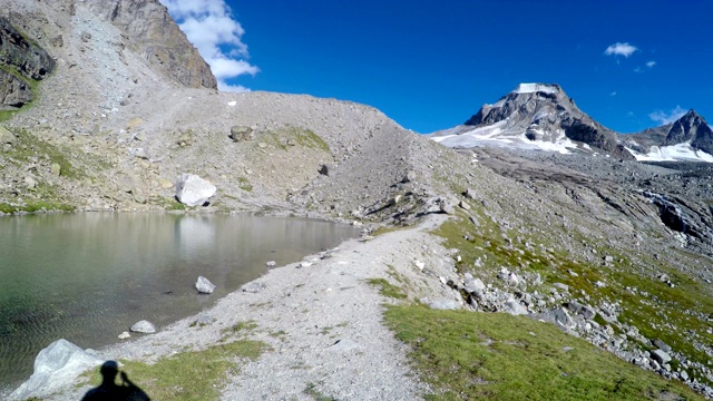 登山家POV在远征意大利阿尔卑斯山的大天堂峰视频素材