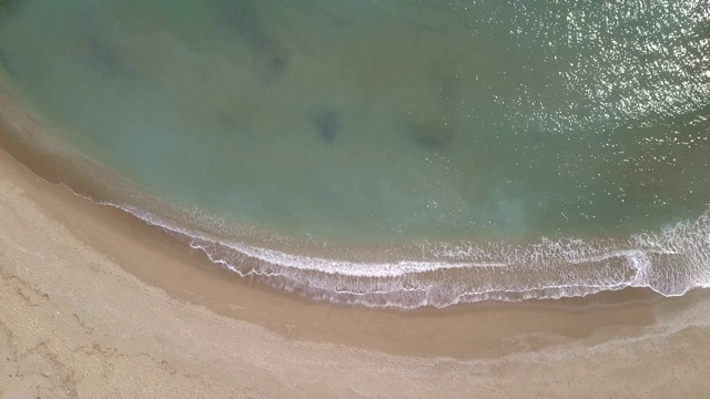 航拍地中海海岸和海浪视频素材