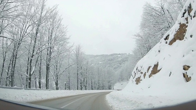 雪开车视频素材