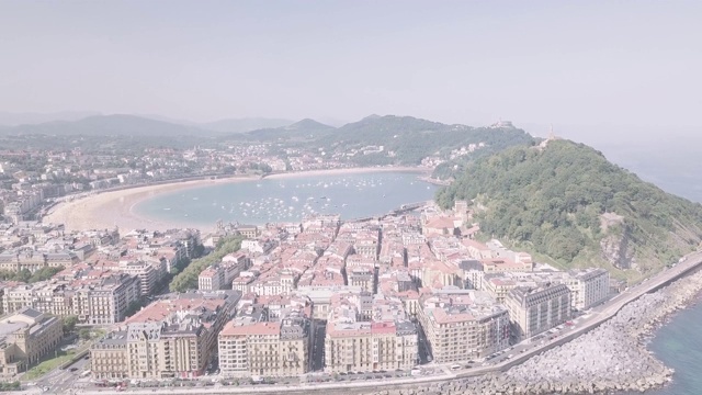 SanSebastian(多诺斯蒂亚)空中观景视频素材